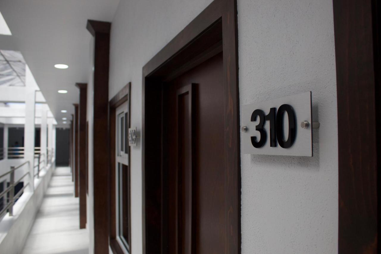 Hotel Grand One Plaza Тихуана Екстериор снимка