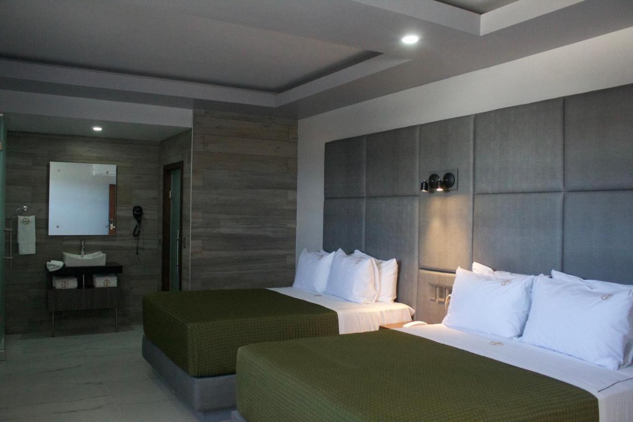 Hotel Grand One Plaza Тихуана Екстериор снимка