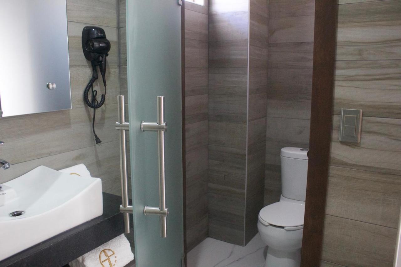 Hotel Grand One Plaza Тихуана Екстериор снимка