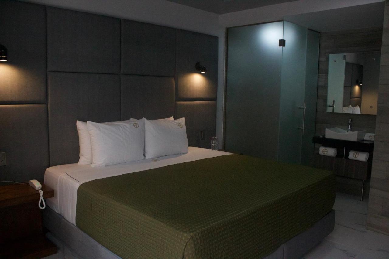 Hotel Grand One Plaza Тихуана Екстериор снимка