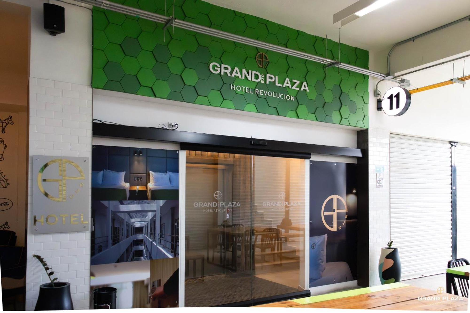 Hotel Grand One Plaza Тихуана Екстериор снимка