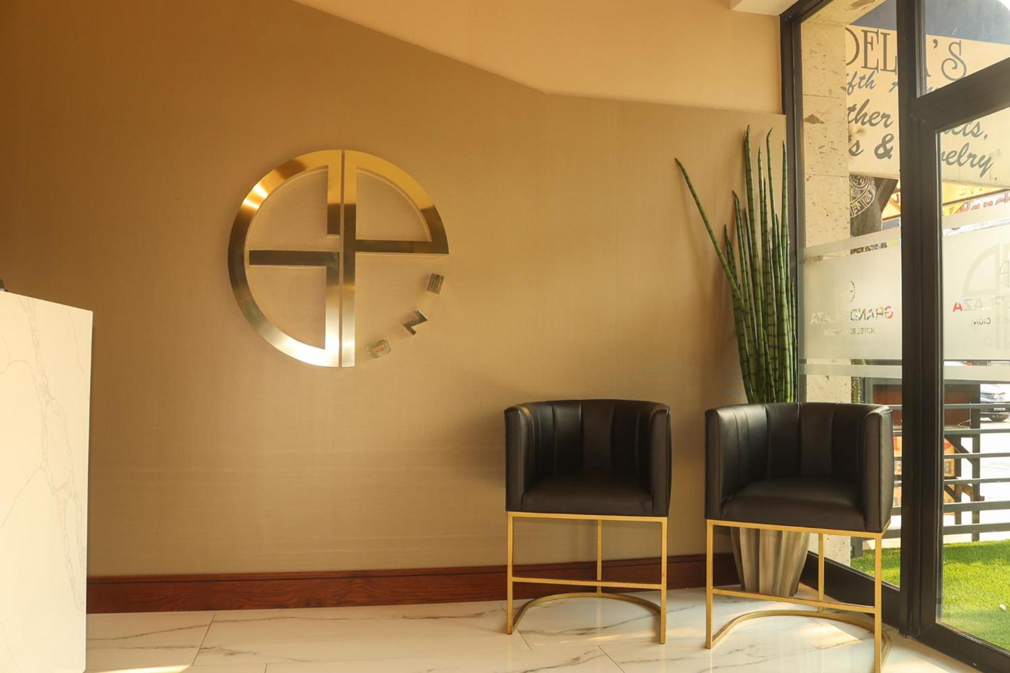 Hotel Grand One Plaza Тихуана Екстериор снимка